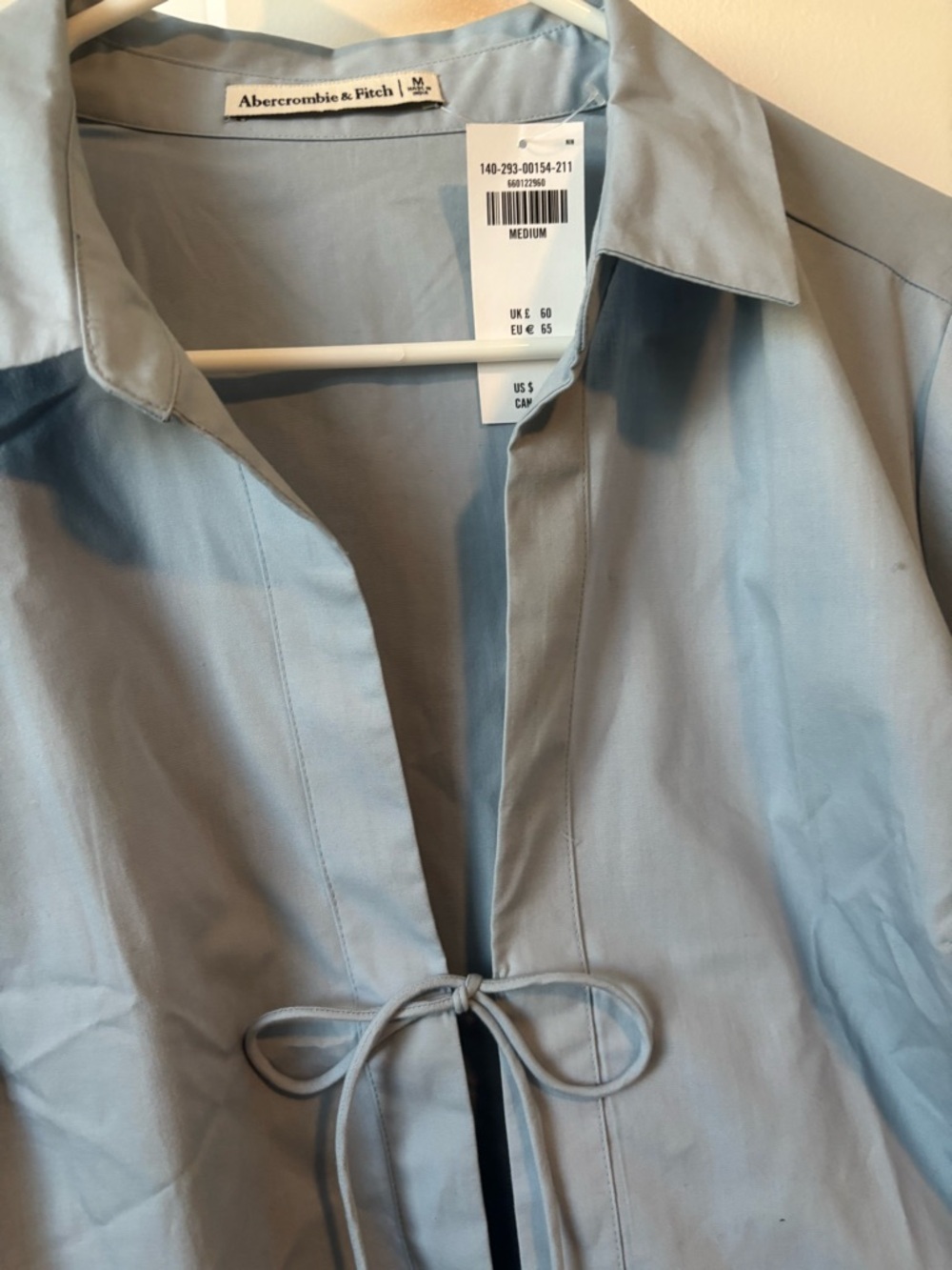 Abercrombie Blue Tie-front Shirt NWT - Picture 3 of 4